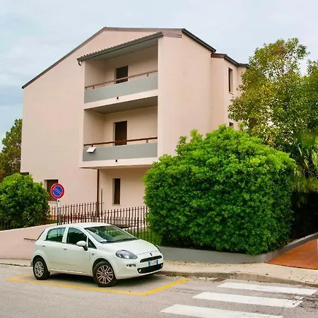 Lejlighed S77 - Sirolo, Trilocale Con Giardino In Centro
